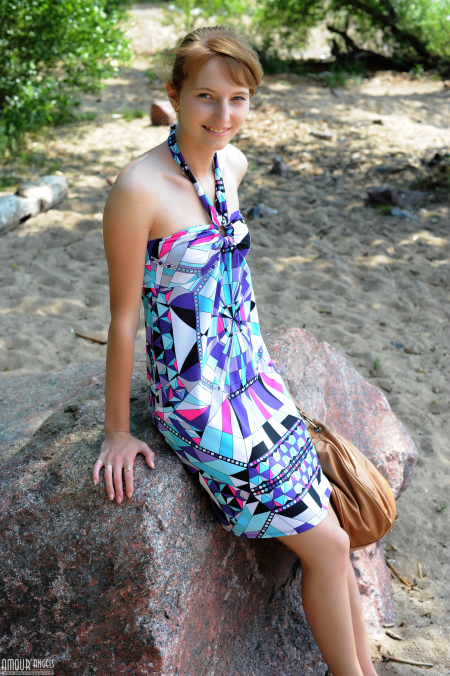 Красивая девушка разделась до гола, UHD