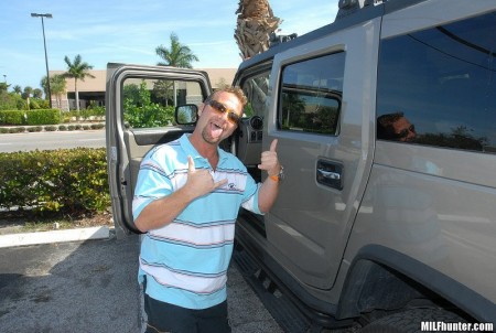 Горячие зрелые сучки Kayla Carrera и Misty Vonage с красивыми сиськами и лысыми письками вдоволь трахаются